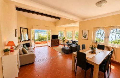 Agay Villa | Maison provençale authentique en front de mer à Agay