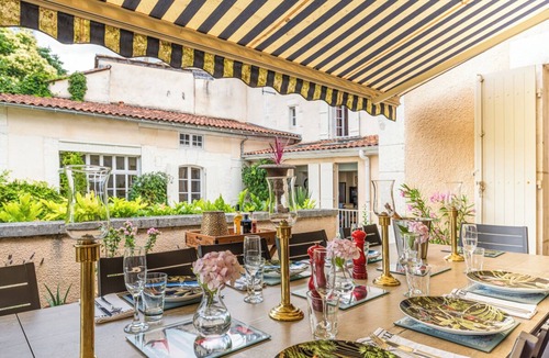 Riberac Villa | Maison Regence - Four Bedroom Villa, Sleeps 8
