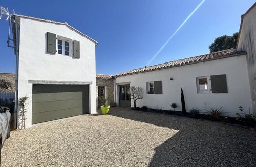 Dompierre-sur-Mer House | Maison Spacieuse Avec Piscine et Spa à 5 Minutes de La Rochelle
