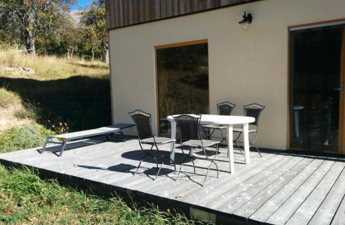 Chateauroux-les-Alpes Villa | Maison type chalet au calme dans les Alpes du Sud