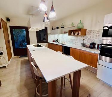 Lioux House | Maison vue sublime et rooftop