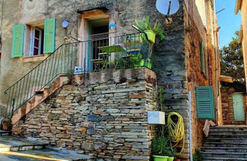 Pozzo Apartment | maisonnette dans un cadre exceptionnel entre mer et montagne