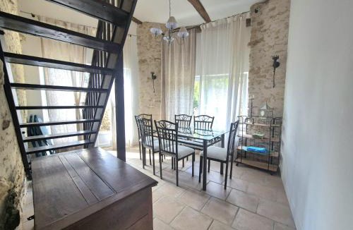 Bourneau House | Maisonnette