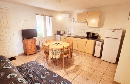 Greoux-les-Bains Apartment | Maisonnette meublée dans petite copropriété