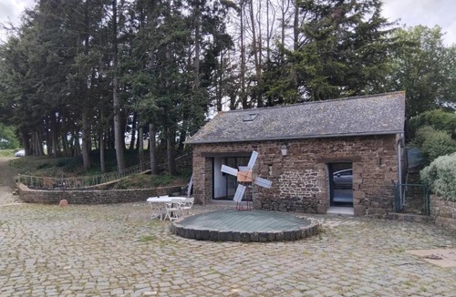 Ernee House | Maisonnette meublée à la campagne