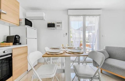 Ordonnac House | Maisonnette N 1 Domaine julaya between castles and beaches