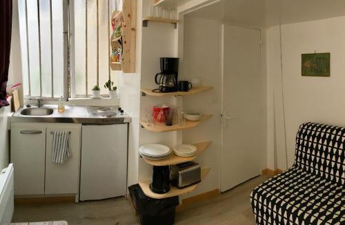 Porte-Saint-Martin Apartment | Maisonnette studio sur cour