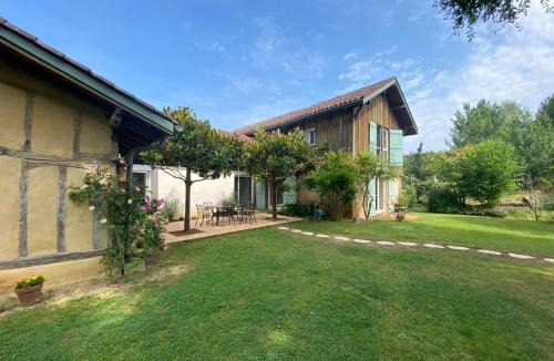 Bourrouillan Apartment | Majellon, Appartement à l‘ouest