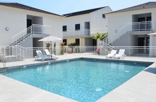 Santa-Lucia-di-Moriani Apartment | Marea Resort Wohnung mit Schwimmbad by Interhome