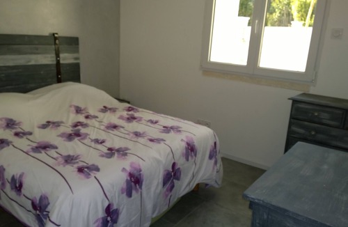 Le Thor House | *Mas Les Olivandes* sleeps 10 with heated pool