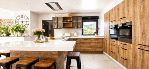 Roche-Saint-Secret House | Mas lysis