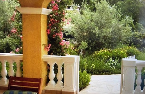 Preconil House | Mas Provencal Avec Piscine Dans son Écrin de Verdure de 1,7 ha