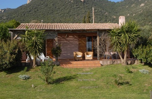 Monacia-d'Aullene House | Mastic - MONACIA D'AULLENE