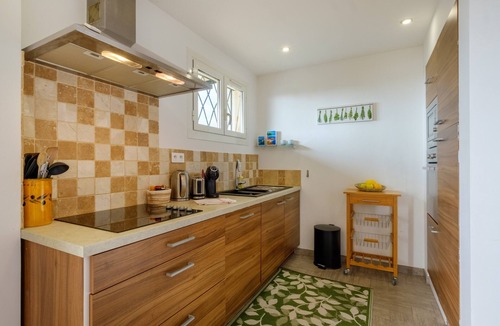 Espero-Pax Apartment | Mediterranean Escape Between the Sea and the Esterel Mountains