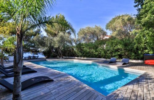 Le Pradet House | Mediterranean Villa With Sea View In Bormes