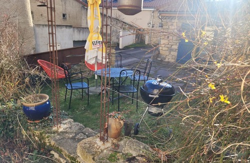 Saint-Saturnin House | Mini Gite de 20 m2 Dans Village Auvergnat