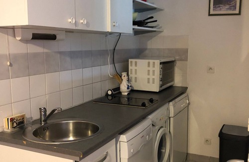 Le Sauze Apartment | Mini T2 with balcony and parking at the slopes