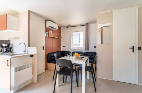 La Garde-Freinet House | Mobile Home | Comfort | 3 Bedrooms | 6 Guests | Raised Deck | A/C