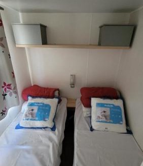 La Bourboule Other | Mobile-home confort 3 chambres au camping, La Bourboule