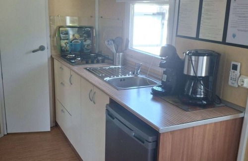 Junas House | Mobile Home in Junas, 24m², 2 Bedrooms, Private Garden