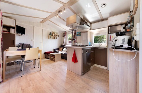 Erdeven House | Mobile Home "Maison sur terrain de loisir" with Terrace and Garden