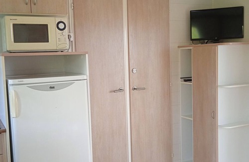 Pleaux House | Mobile home pets welcome - 6 guests