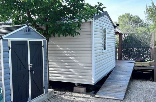 Pierrefeu-du-Var House | Mobilhome with jacuzzi, swimming pool in the residence