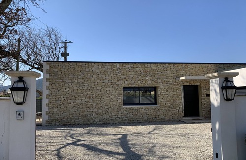 Saint-Marcellin-les-Vaison House | MODERN DETACHED VILLA WITH VIEWS OF MONT VENTOUX