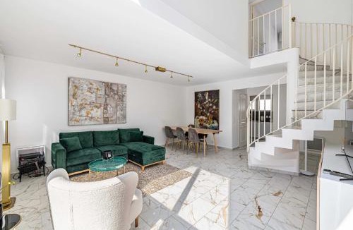 Prado - Republique Apartment | Modern, A C Duplex - 3BDR 6P - Cannes