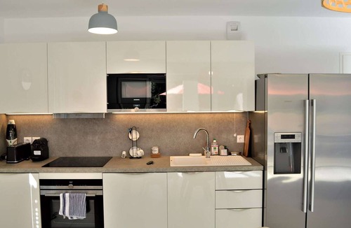Cavalaire-sur-Mer Apartment | Modern Apartment with Pool, Terrace & A/C - 500m from Beach, Cavalaire-sur-Mer
