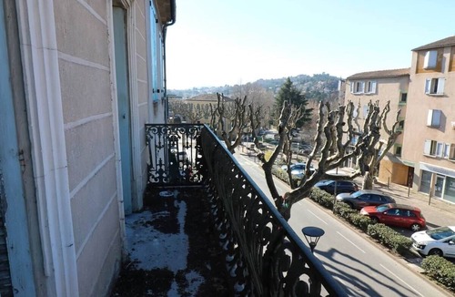 Manosque Apartment | Modern & Comfortable One-Bedroom Apartment with Balcony