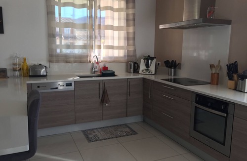 Rigarda House | modern family house between sea and mountain