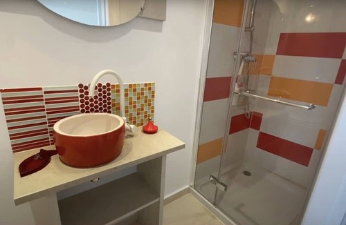 Dun-le-Palestel Apartment | Modern Loft with Play Area in Dun-le-Palestel