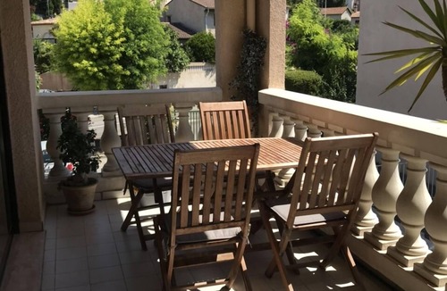 Le Cannet Apartment | Modern renovated 2-bedroom apartment in a quiet area, 3km from La Croisette and from the air-conditioned beaches