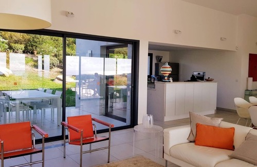 Bonifacio House | MODERN VILLA 10 PERONNES SWIMMING POOL 10MN FROM THE BEACH AND SPERONE GOLF VIEW