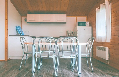 Monclar-de-Quercy Cottage | Monclar Escape with Tennis & Shared Pool