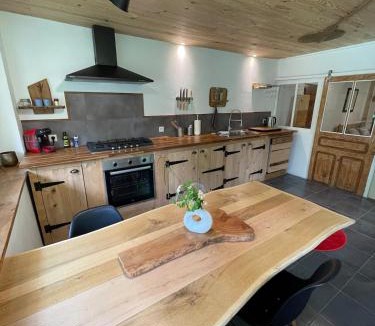 Lendou-en-Quercy Apartment | Moulin de Maris - Séjour détente