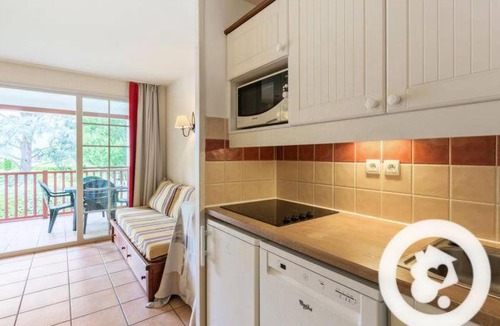 Uhart-Cize Apartment | N111, parc d'arradoy-St Jean Pied de Port