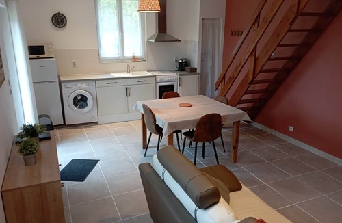 Soudan House | Nature Cottage – Peaceful stay & pool access – Les Gîtes du Petit Marcel