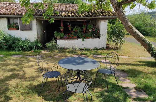 Bussunarits-Sarrasquette House | Nature stay near Saint Jean Pied de Port