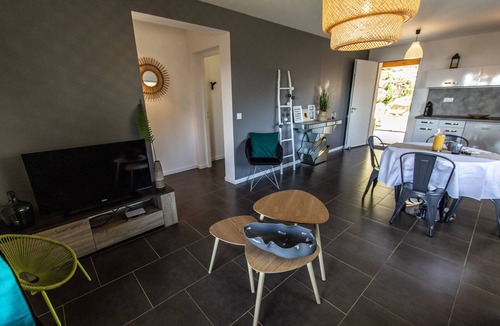 Olmeto Apartment | New accommodation, summer kitchen, terrace, garden