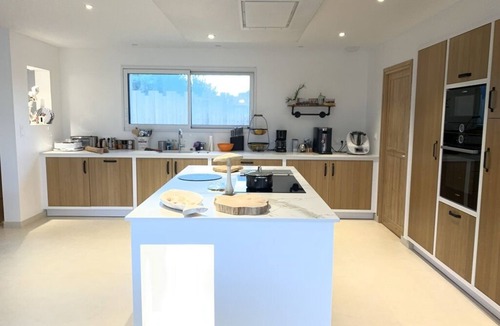 Brignogan-Plage Villa | NEW: VILLA by the sea with swimming pool and spa