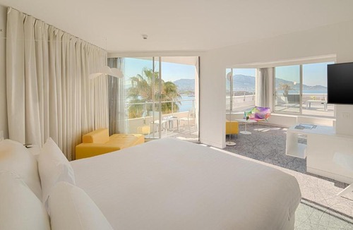 La Plage Hotel | nhow Marseille