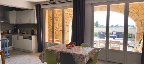 Le Rouret House | Nice A-C apartment for 6 between the sea and the mountain