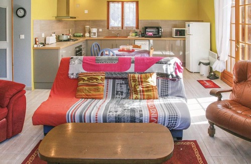 Puget-sur-Argens Apartment | Nice apartment in Puget-sur-Argens