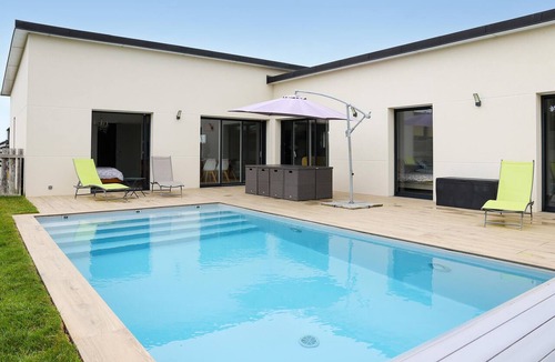 Saint-Pabu House | Nice home in Saint-Pabu