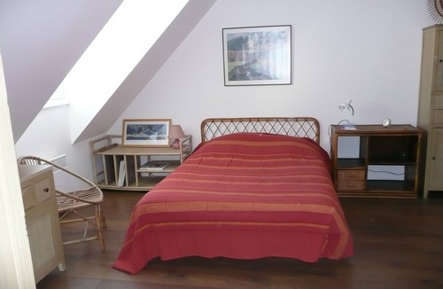 Finistere Apartment | Nice, quiet, bright apartment 100m from the port and beaches