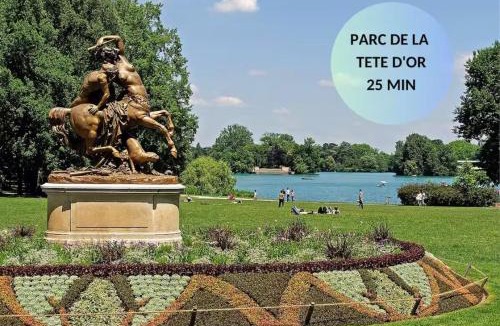 Saint-Genis-Laval Apartment | Night Express - Parking Gratuit Lyon Sud