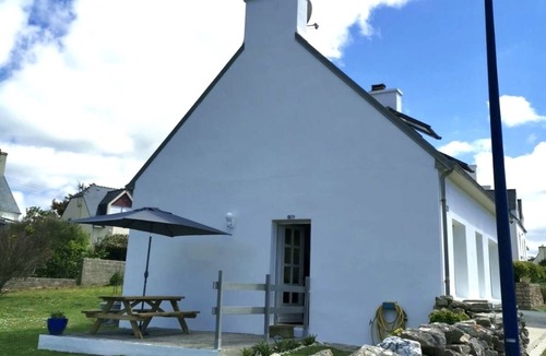 Plozevet House | Oceanfront home, near the beach and harbor, with an enclosed garden—ideal for families