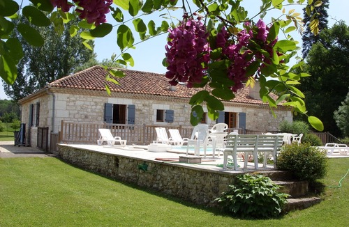 Saint-Pierre-de-Cole House | Old mill on the banks of the Cole